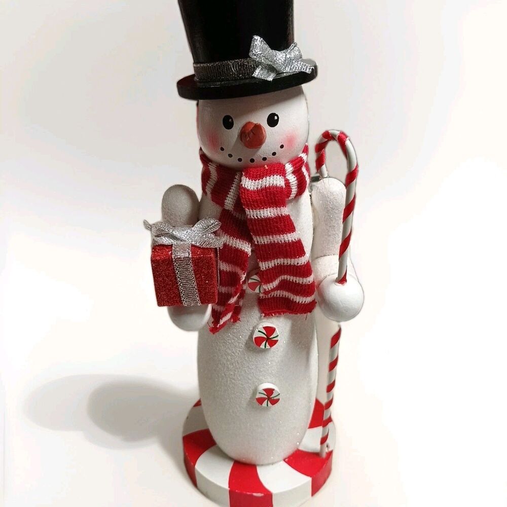 SnowMan With Candy Cane And Present -Nut Cracker